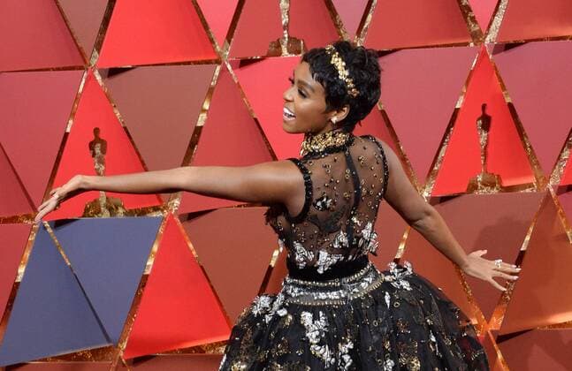 Actress singer Janelle Monae arrives on the red carpet for the 89th annual Academy Awards at the Dolby Theatre in the Hollywood section of Los Angeles on February 26, 2017.  LAP20170226714 JIMxRUYMEN