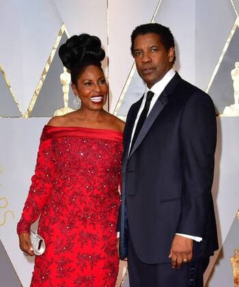 Denzel (R) and Pauletta Washington arrive on the red carpet for the 89th annual Academy Awards at the Dolby Theatre in the Hollywood section of Los Angeles on February 26, 2017.  LAP2017022739 KEVINxDIETSCH