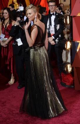 Actress Charlize Theron arrives on the red carpet for the 89th annual Academy Awards at the Dolby Theatre in the Hollywood section of Los Angeles on February 26, 2017.  LAP20170226773 JIMxRUYMEN