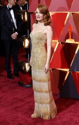 Actress Emma Stone arrives on the red carpet for the 89th annual Academy Awards at the Dolby Theatre in the Hollywood section of Los Angeles on February 26, 2017.  LAP20170226371 JIMxRUYMEN