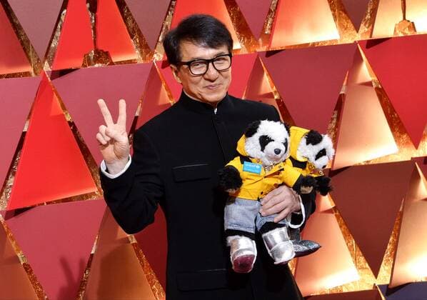 Martial artist Jackie Chan arrives on the red carpet for the 89th annual Academy Awards at the Dolby Theatre in the Hollywood section of Los Angeles on February 26, 2017.  LAP20170226391 JIMxRUYMEN