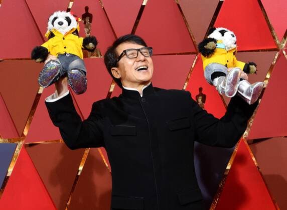 Martial artist Jackie Chan arrives on the red carpet for the 89th annual Academy Awards at the Dolby Theatre in the Hollywood section of Los Angeles on February 26, 2017.  LAP20170226396 JIMxRUYMEN