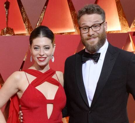 Actor Seth Rogen and Lauren Miller arrive on the red carpet for the 89th annual Academy Awards at the Dolby Theatre in the Hollywood section of Los Angeles on February 26, 2017.  LAP20170226798 JIMxRUYMEN