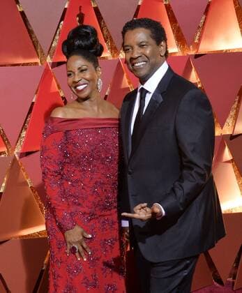 Actors Pauletta Washington and Denzel Washington arrive on the red carpet for the 89th annual Academy Awards at the Dolby Theatre in the Hollywood section of Los Angeles on February 26, 2017.  LAP20170226805 JIMxRUYMEN