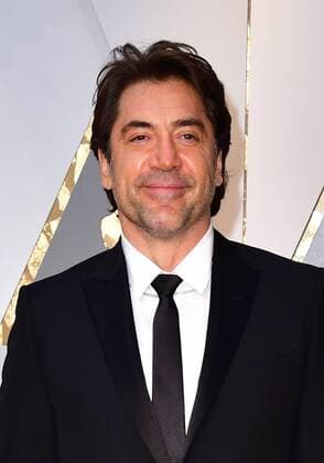 Javier Bardem arrives on the red carpet for the 89th annual Academy Awards at the Dolby Theatre in the Hollywood section of Los Angeles on February 26, 2017.  LAP2017022789 KEVINxDIETSCH