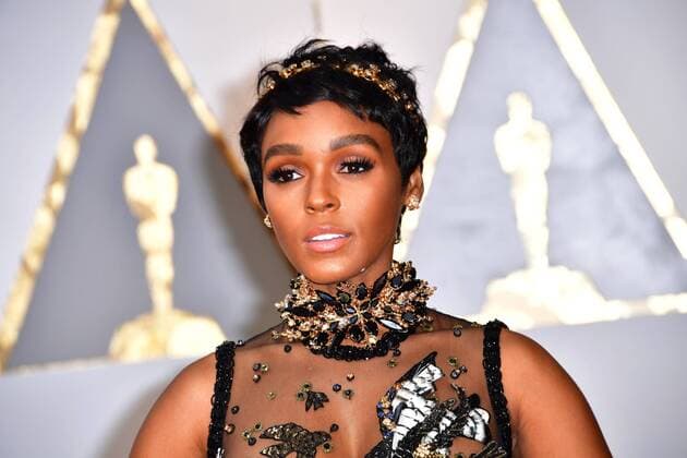 Janelle Monae arrives on the red carpet for the 89th annual Academy Awards at the Dolby Theatre in the Hollywood section of Los Angeles on February 26, 2017.  LAP2017022824 KEVINxDIETSCH