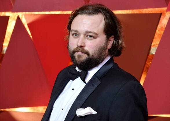 Film editor Jake Roberts arrives on the red carpet for the 89th annual Academy Awards at the Dolby Theatre in the Hollywood section of Los Angeles on February 26, 2017.  LAP20170226466 JIMxRUYMEN
