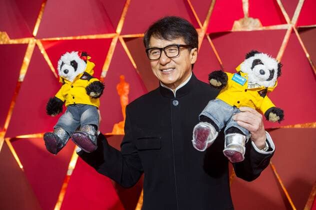 (170227) -- LOS ANGELES, Feb. 26, 2017 -- Actor Jackie Chan arrives for the red carpet of the 89th Academy Awards at the Dolby Theater in Los Angeles, the United States, on Feb. 26, 2017. )(gj) U.S.-LOS ANGELES-OSCAR-RED CARPET YangxLei 