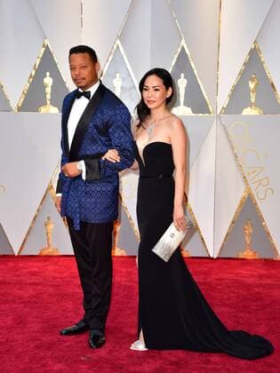 Terrence Howard and Mira Pak arrive on the red carpet for the 89th annual Academy Awards at the Dolby Theatre in the Hollywood section of Los Angeles on February 26, 2017.  LAP2017022876 KEVINxDIETSCH