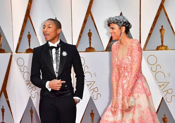 Pharrell Williams and Mimi Valdes arrive on the red carpet for the 89th annual Academy Awards at the Dolby Theatre in the Hollywood section of Los Angeles on February 26, 2017.  LAP2017022885 KEVINxDIETSCH