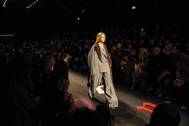Italy: Maurizio Pecoraro Show and Backstage Alternative view. Maurizio Pecoraro runway. Milan fashion week F W 2017-2018  GaetanoxxPiazzolla