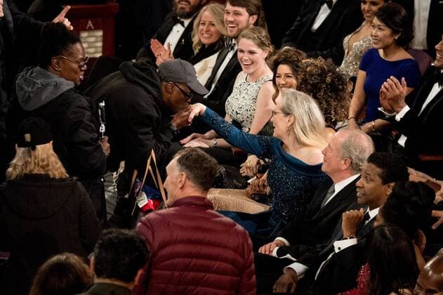 Feb 26, 2017 - Hollywood, California, U.S - A member of the Starline Tour group who visited the Oscars® telecast greets Oscar® nominee MERYL STREEP during the live ABC Telecast of The 89th Oscars® at the Dolby® Theatre in Hollywood, CA on Sunday, February 26, 2017. Hollywood U.S - ZUMAz03_ 20170226_sho_z03_539 Copyright: xScottxDiussax