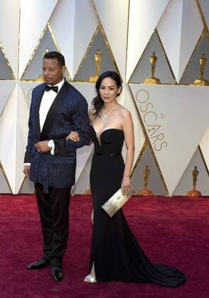 Actor Terrence Howard (L) and guest arrive to the red carpet during the 89th academy awards at the Dolby Theatre in Hollywood, California, USA, 26 February 2017. The Oscars are presented for outstanding individual or collective efforts in 24 categories in filmmaking. Press Room - 89th Academy Awards !ACHTUNG: NUR REDAKTIONELLE NUTZUNG!  Copyright: xArmandoxArorizox 20170227-636237857960968908