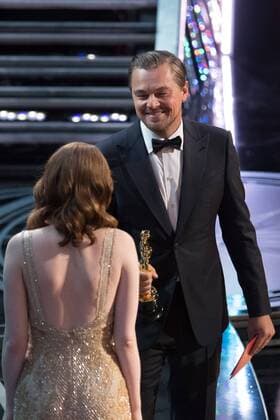 Feb 26, 2017 - Hollywood, California, U.S - Emma Stone accepts the Oscar for Performance by an actress in a leading role, for work on La La Land from presenter Leonardo DiCaprio during the live ABC Telecast of The 89th Oscars at the Dolby Theatre in Hollywood, CA on Sunday, February 26, 2017. Hollywood U.S. - ZUMAz03_ 20170226_sho_z03_717 Copyright: xScottxDiussax