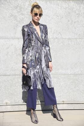 Mailand Fashion Week - Prominente bei Armani Milan woman s Fashion Week Fall Winter 2017 2018 Giorgio Armani Arrivals Pictured Sveva alvitti  Copyright: xSimonaxChiocciax xIPAx xFotosickix