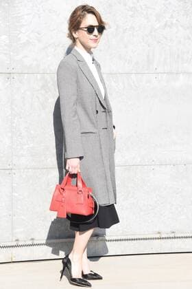 Mailand Fashion Week - Prominente bei Armani Milan woman s Fashion Week Fall Winter 2017 2018 Giorgio Armani Arrivals Pictured Isabella Ragonese  Copyright: xSimonaxChiocciax xIPAx xFotosickix