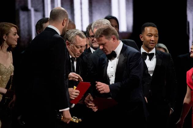 Feb 26, 2017 - Hollywood, California, U.S. - Producers onstage correcting the mix-up regarding Best Picture during The 89th Oscars at the Dolby Theatre in Hollywood, CA on Sunday, February 26, 2017. Hollywood U.S. - ZUMAz03_ 20170226_sho_z03_778 Copyright: xPhilxMcCarten.x