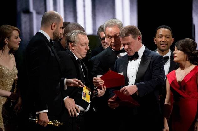 Feb 26, 2017 - Hollywood, California, U.S. - Producers onstage correcting the mix-up regarding Best Picture during The 89th Oscars at the Dolby Theatre in Hollywood, CA on Sunday, February 26, 2017. Hollywood U.S. - ZUMAz03_ 20170226_sho_z03_779 Copyright: xPhilxMcCarten.x