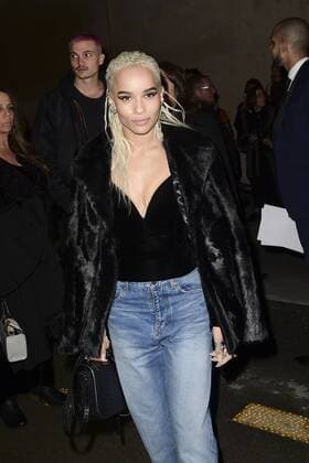 Zoe Kravitz mit Freund - Ankunft Modenschau Yves St Laurent - Paris - 28 02 2017 JBAutissier Panoramic 