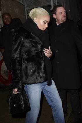 Zoe Kravitz - Ankunft Modenschau Yves St Laurent - Paris - 28 02 2017 JBAutissier Panoramic 
