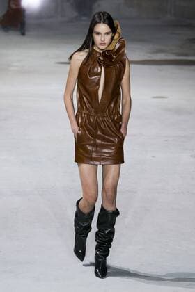215948 Marineau Starface 2017-02-28 Paris France Paris Fashion Week. Défilé PAP Automne-hiver 2017. Saint Laurent. Saint Laurent , autumn-winter 2017 Paris, France Paris fashion week. Parade ready to wear fall winter 2017. Editorial use only _sans_perso  Copyright: xMarineaux STAR_215948_014