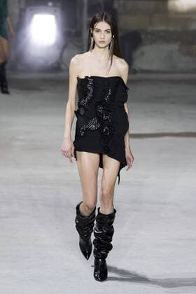 215948 Marineau Starface 2017-02-28 Paris France Paris Fashion Week. Défilé PAP Automne-hiver 2017. Saint Laurent. Saint Laurent , autumn-winter 2017 Paris, France Paris fashion week. Parade ready to wear fall winter 2017. Editorial use only _sans_perso  Copyright: xMarineaux STAR_215948_044