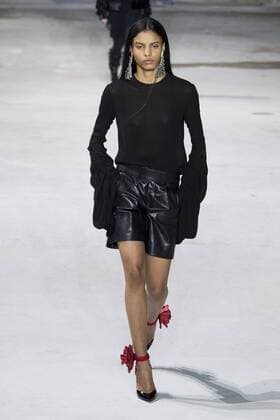 215948 Marineau Starface 2017-02-28 Paris France Paris Fashion Week. Défilé PAP Automne-hiver 2017. Saint Laurent. Saint Laurent , autumn-winter 2017 Paris, France Paris fashion week. Parade ready to wear fall winter 2017. Editorial use only _sans_perso  Copyright: xMarineaux STAR_215948_056