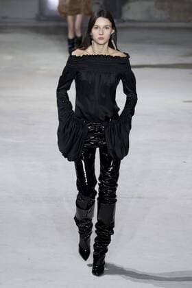 215948 Marineau Starface 2017-02-28 Paris France Paris Fashion Week. Défilé PAP Automne-hiver 2017. Saint Laurent. Saint Laurent , autumn-winter 2017 Paris, France Paris fashion week. Parade ready to wear fall winter 2017. Editorial use only _sans_perso  Copyright: xMarineaux STAR_215948_059