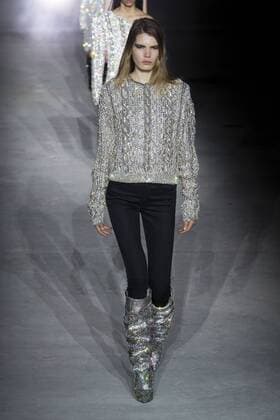 215948 Marineau Starface 2017-02-28 Paris France Paris Fashion Week. Défilé PAP Automne-hiver 2017. Saint Laurent. Saint Laurent , autumn-winter 2017 Paris, France Paris fashion week. Parade ready to wear fall winter 2017. Editorial use only _sans_perso  Copyright: xMarineaux STAR_215948_095