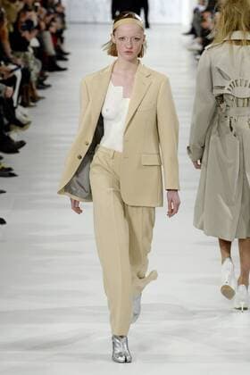 215960 Marineau Starface 2017-03-01 Paris France Paris Fashion Week. Defile PAP Automne-hiver 2017. Maison Margiela. Maison Margiela , autumn-winter 2017Paris, France Paris Fashion Week. Parade PAP Fall-Winter 2017. Maison Margiela. _sans_perso  Copyright: xMarineaux STAR_215960_003