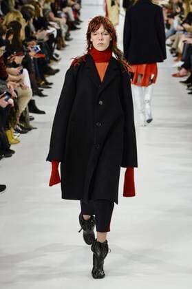 215960 Marineau Starface 2017-03-01 Paris France Paris Fashion Week. Defile PAP Automne-hiver 2017. Maison Margiela. Maison Margiela , autumn-winter 2017Paris, France Paris Fashion Week. Parade PAP Fall-Winter 2017. Maison Margiela. _sans_perso  Copyright: xMarineaux STAR_215960_022