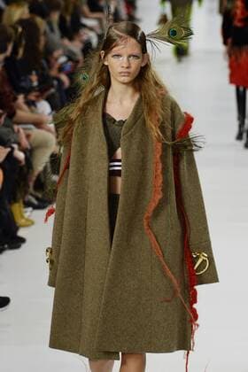 215960 Marineau Starface 2017-03-01 Paris France Paris Fashion Week. Defile PAP Automne-hiver 2017. Maison Margiela. Maison Margiela , autumn-winter 2017Paris, France Paris Fashion Week. Parade PAP Fall-Winter 2017. Maison Margiela. _sans_perso  Copyright: xMarineaux STAR_215960_033