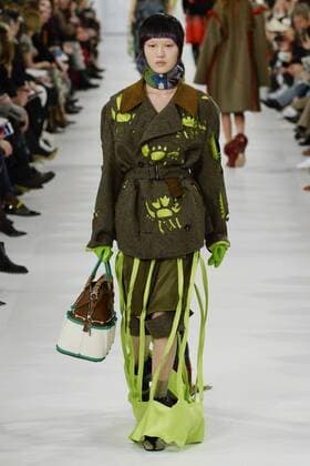 215960 Marineau Starface 2017-03-01 Paris France Paris Fashion Week. Defile PAP Automne-hiver 2017. Maison Margiela. Maison Margiela , autumn-winter 2017Paris, France Paris Fashion Week. Parade PAP Fall-Winter 2017. Maison Margiela. _sans_perso  Copyright: xMarineaux STAR_215960_034