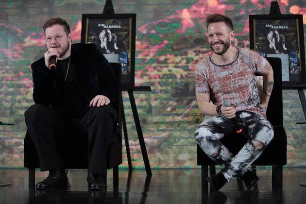 CORRECTS POSITION Singers of the music band Sin Bandera Noel Schajris (R) and Leonel Garcia (L) pose during a press conference to present their new album Primera fila acustico in Mexico City, Mexico, 01 March 2017. SIN BANDERA PRESENT NEW ALBUM IN MEXICO !ACHTUNG: NUR REDAKTIONELLE NUTZUNG!  Copyright: xSáshenkaxGutiérrezx MEX001 20170301-636239986270591026