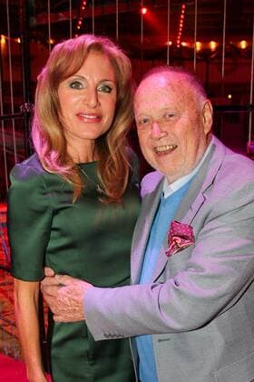 Joseph Vilsmaier mit Lebensgefaehrtin Birgit Muth, Circus Krone Maerz Premiere in Muenchen am 01.03.2017