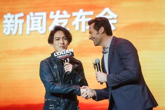 BEIJING, CHINA - MARCH 01: Taiwanese singer Yoga Lin (L), Australian actor and singer Hugh Jackman attend the premiere of American director James Mangold s film Logan on March 1, 2017 in Beijing, China.  Copyright: xVCGx CFP500808857
