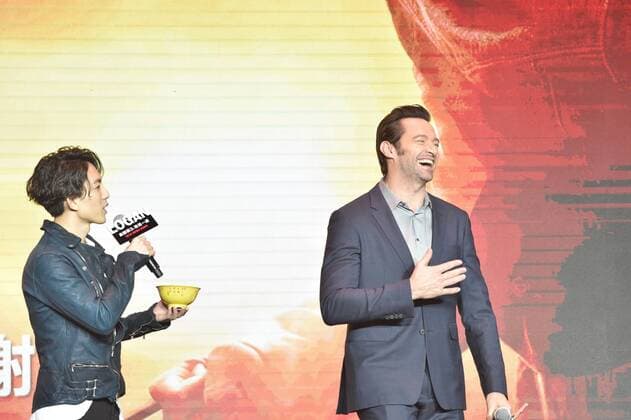 BEIJING, CHINA - MARCH 01: Taiwanese singer Yoga Lin (L), Australian actor and singer Hugh Jackman attend the premiere of American director James Mangold s film Logan on March 1, 2017 in Beijing, China.  Copyright: xVCGx CFP500808876