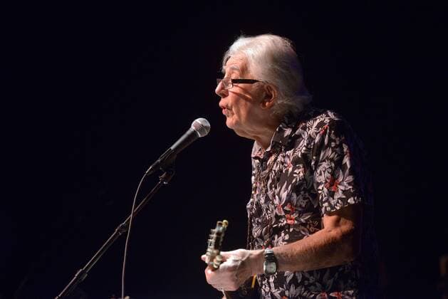 Konzert des John Mayall im Posthof in Linz. Dieses Bild zeigt John Mayall, den Mitbegründer des britischen Blues Anfang der 1960er Jahre. Er gilt als einer der Väter des britischen Blues. 2017 - Konzert des John Mayall im Posthof in Linz