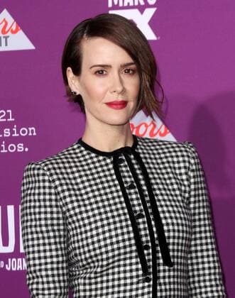 March 1, 2017 - Los Angeles, CA, United States - 1 March 2017 - Los Angeles, California - Sarah Paulson... FXÃ¢â‚¬â ¢s Feud: Bette and Joan Premiere held at the GraumanÃ¢â‚¬â ¢s Chinese Theatre. Photo Credit: AdMedia Los Angeles United States - ZUMAa123 20170301_zaa_a123_068 Copyright: xAdmediax