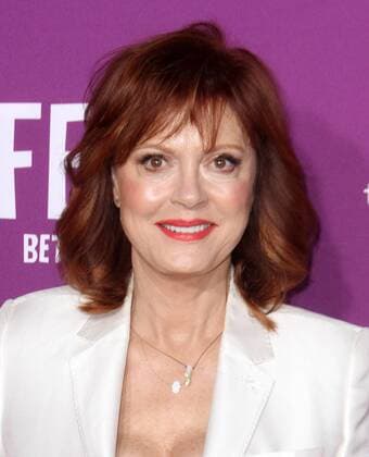 March 1, 2017 - Los Angeles, CA, United States - 1 March 2017 - Los Angeles, California - Susan Sarandon... FXÃ¢â‚¬â ¢s Feud: Bette and Joan Premiere held at the GraumanÃ¢â‚¬â ¢s Chinese Theatre. Photo Credit: AdMedia Los Angeles United States - ZUMAa123 20170301_zaa_a123_071 Copyright: xAdmediax