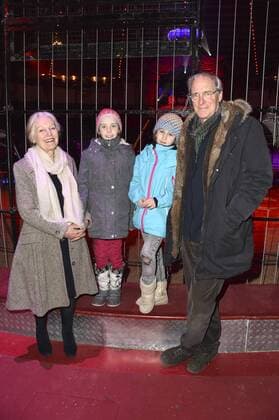 August Zirner mit Gattin Katalin und Enkelkindern Fleur und Audrey bei der Premiere der 3. Winterspielzeit 2017 des Circus Krone im Kronebau. München, 01.03.2017 Foto:xP.xSchönbergerx xFuturexImage