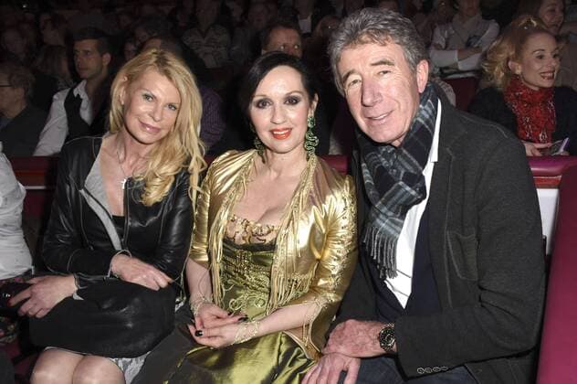 Daniela Schwan, Angelika Zwerenz und Gast bei der Premiere der 3. Winterspielzeit 2017 des Circus Krone im Kronebau. München, 01.03.2017 Foto:xP.xSchönbergerx xFuturexImage