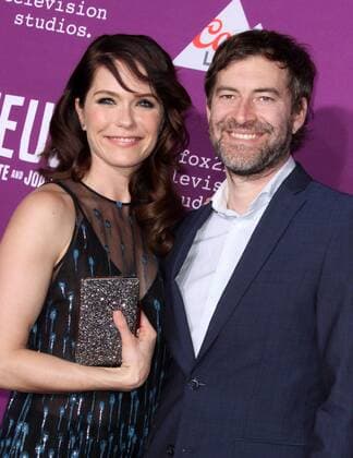 March 1, 2017 - Los Angeles, CA, United States - 1 March 2017 - Los Angeles, California - Katie Aselton with husband Mark Duplass.. FXÃ¢â‚¬â ¢s Feud: Bette and Joan Premiere held at the GraumanÃ¢â‚¬â ¢s Chinese Theatre. Photo Credit: AdMedia Los Angeles United States - ZUMAa123 20170301_zaa_a123_110 Copyright: xAdmediax