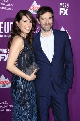 Katie Aselton mit Gatte Mark Duplass bei der Premiere der FX Network TV-Serie Feud: Bette and Joan im TCL Chinese Theatre IMAX. Los Angeles, 01.03.2017 Foto:xD.xBedrosianx xFuturexImage