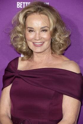 LOS ANGELES - MAR 1: Jessica Lange at the Feud: Bette And Joan Premiere Screening at the TCL Chinese Theater IMAX on March 1, 2017 in Los Angeles, CA  Copyright: xHPAx xIPAx xHutchinsxPhotox