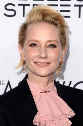 LOS ANGELES - MAR 1: Anne Heche at the The Last Word Los Angeles Premiere at the ArcLight Theater on March 1, 2017 in Los Angeles, CA  Copyright: xHPAx xIPAx xHutchinsxPhotox