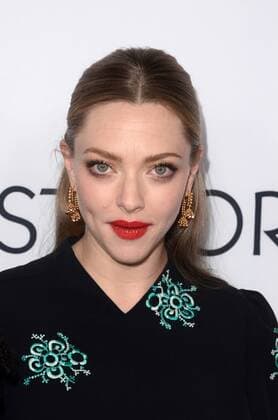 LOS ANGELES - MAR 1: Amanda Seyfried at the The Last Word Los Angeles Premiere at the ArcLight Theater on March 1, 2017 in Los Angeles, CA  Copyright: xHPAx xIPAx xHutchinsxPhotox