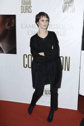 Marine Vacth CELEBRITES : Vor Filmpremiere Premiere La Confession - Paris - 02 03 2017 GwendolineLeGoff Panoramic 