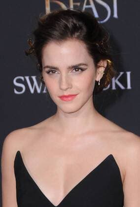 March 2, 2017 - Hollywood, CA, United States - 02 March 2017 - Hollywood, California - Emma Watson. Los Angeles premiere of Disney s Beauty and the Beast held at El Capitan Theatre. Photo Credit: AdMedia Hollywood United States - ZUMAa123 20170302_zaa_a123_020 Copyright: xBirdiexThompsonx