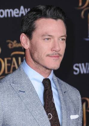 March 2, 2017 - Hollywood, CA, United States - 02 March 2017 - Hollywood, California - Luke Evans. Los Angeles premiere of Disney s Beauty and the Beast held at El Capitan Theatre. Photo Credit: AdMedia Hollywood United States - ZUMAa123 20170302_zaa_a123_099 Copyright: xBirdiexThompsonx